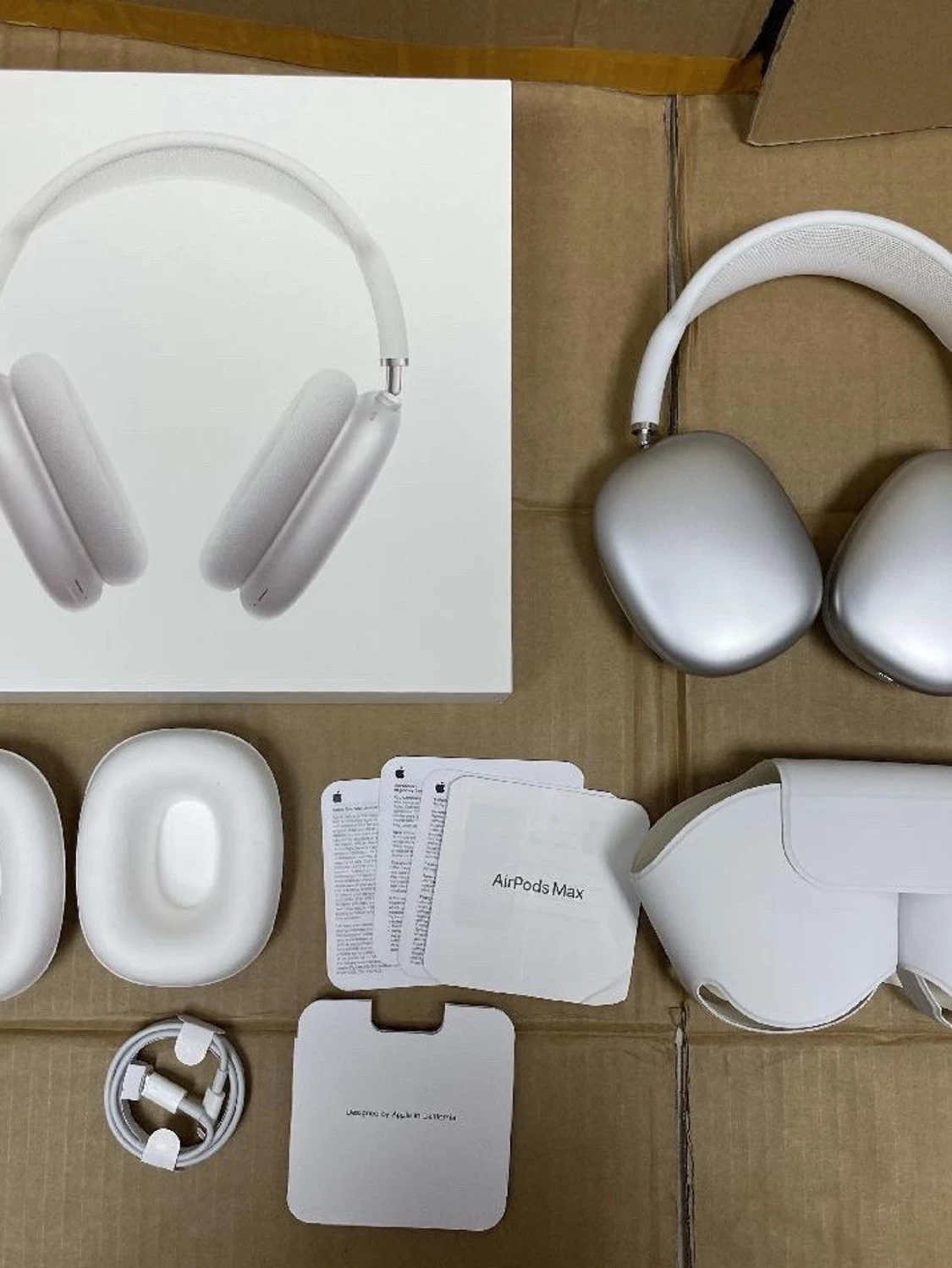 Apple AirPods Max silver