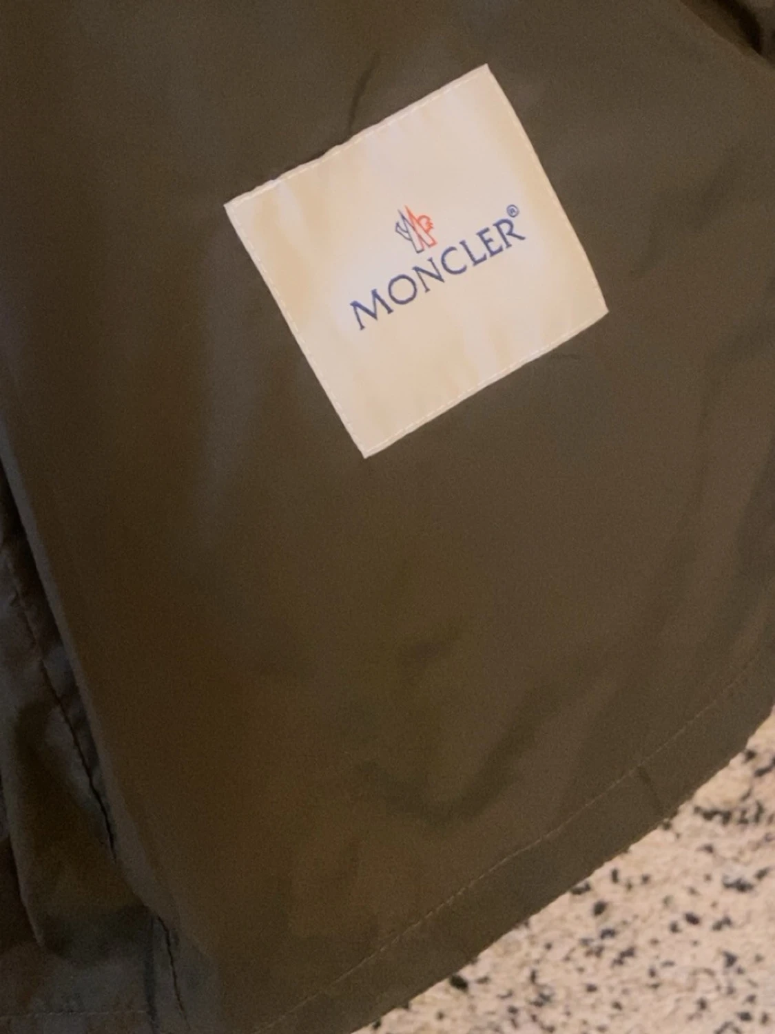 Grön Moncler vindjacka med huva - 2