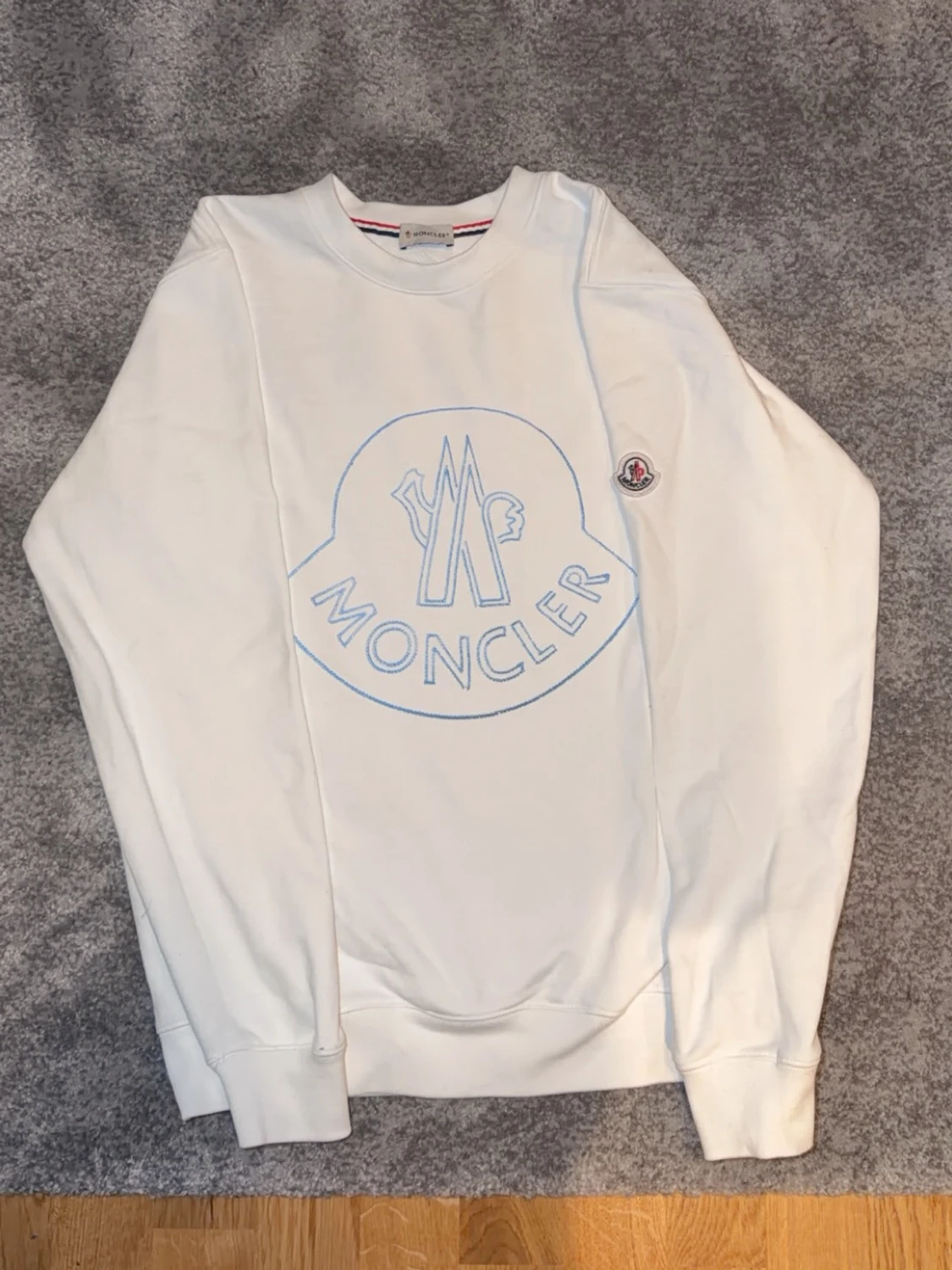 Vit sweatshirt från Moncler (M) - 1