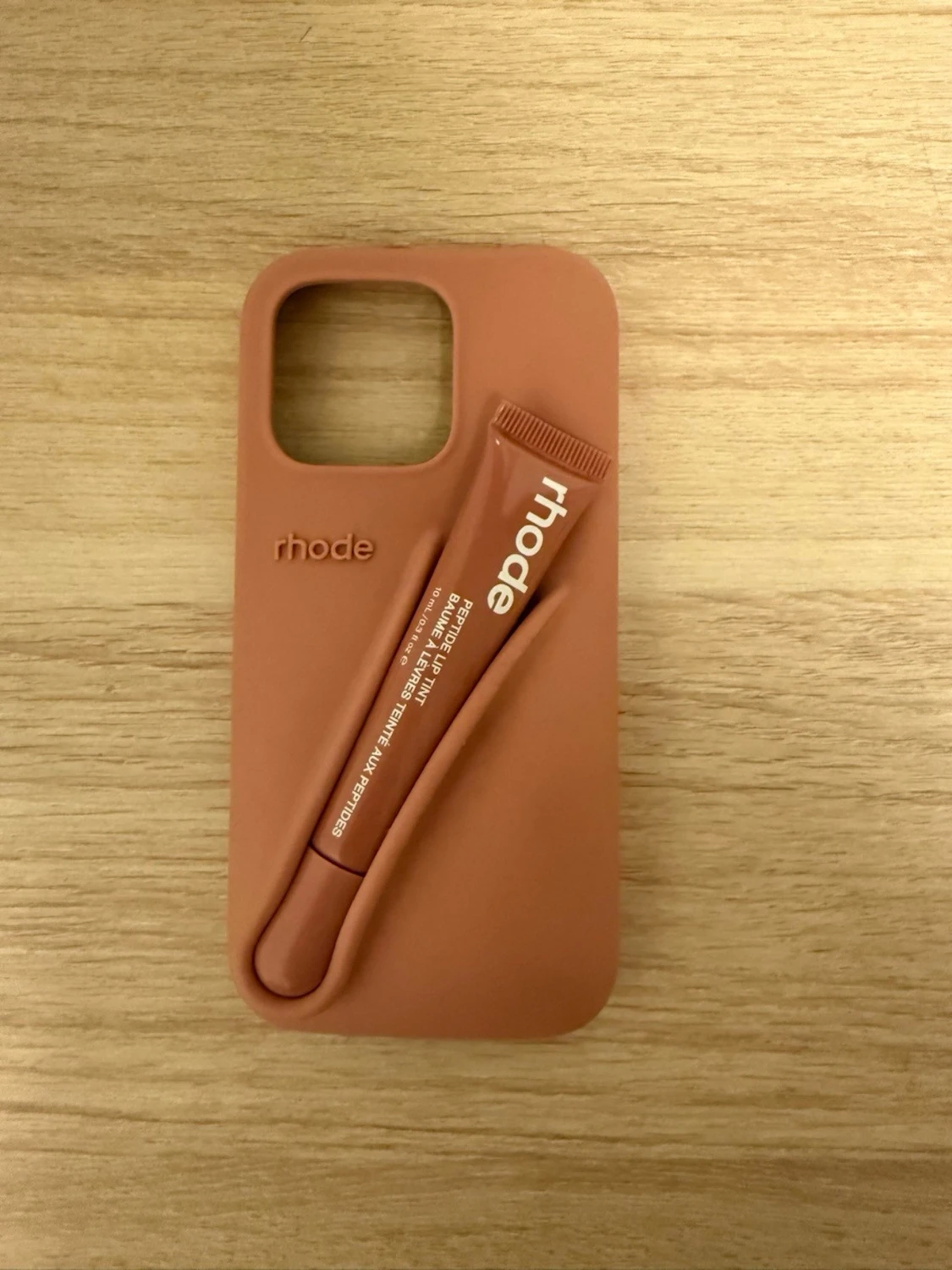 Rhode mobilskal toast iPhone 16 PRO