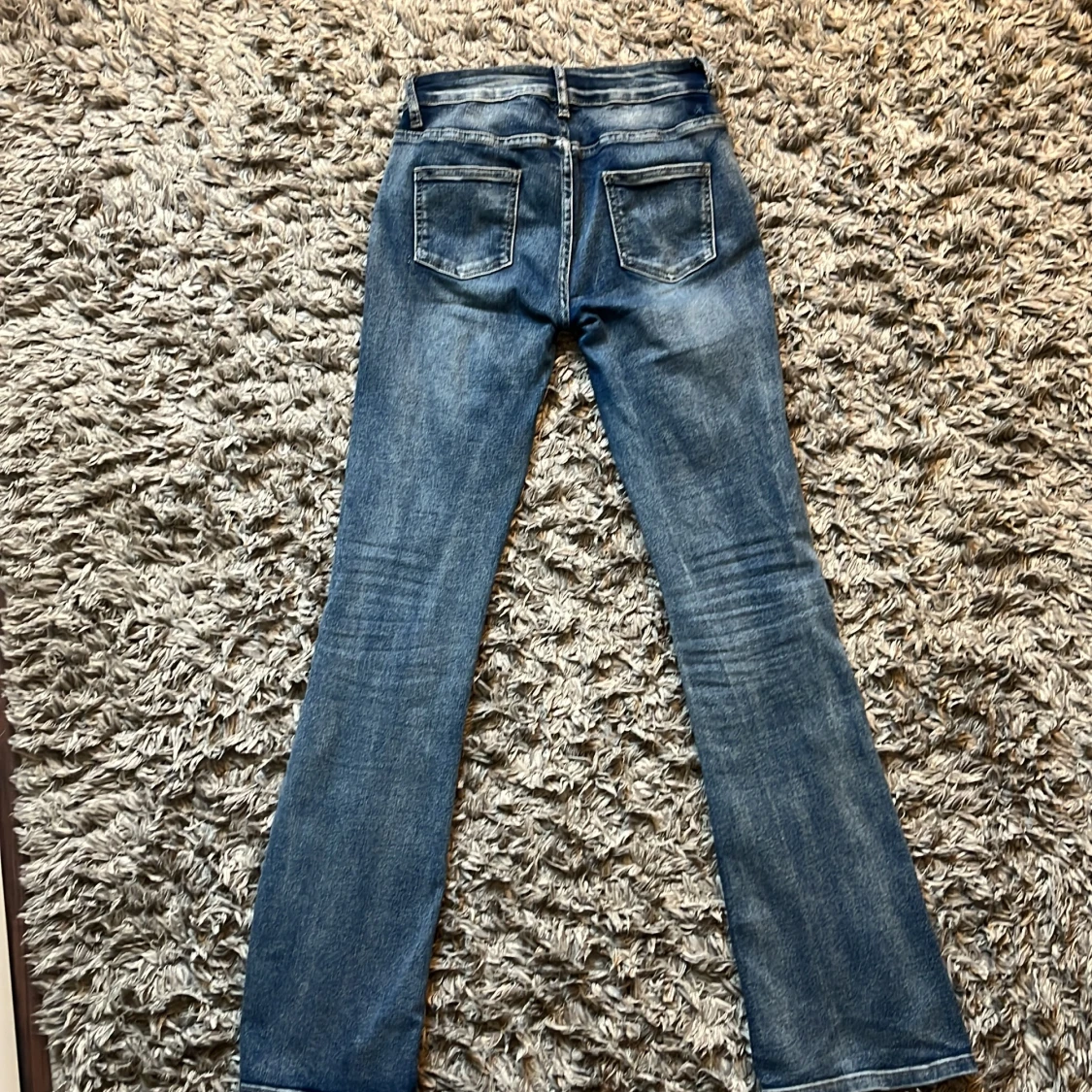 Blå lowaiste bootcut jeans