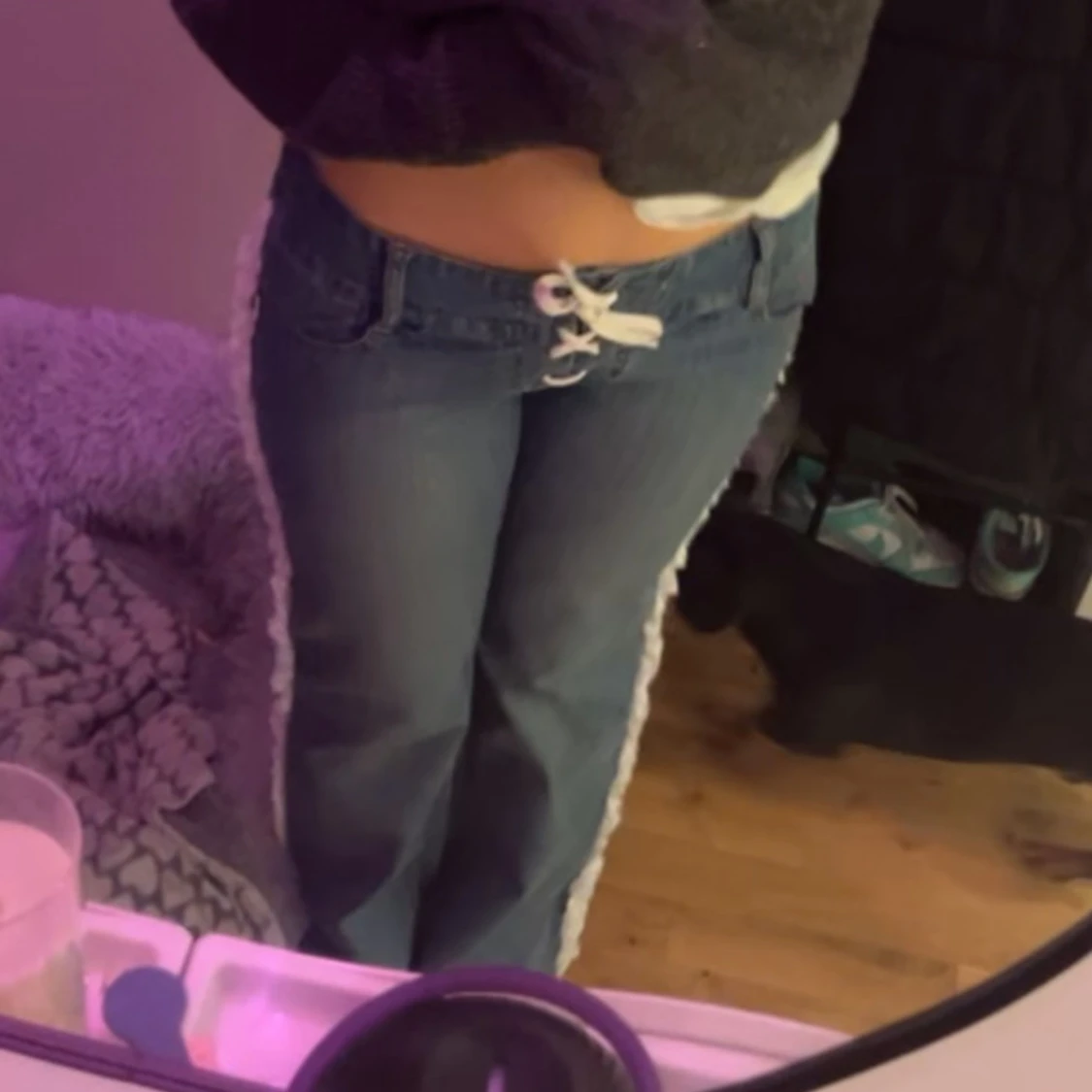 Jeans med spetsdetaljer - 1