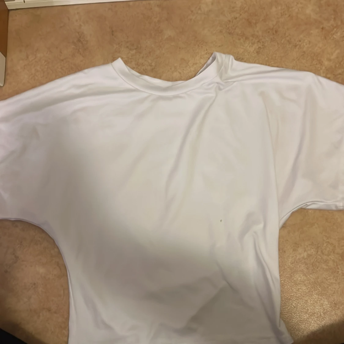 Vit basic t-shirt i loose fit