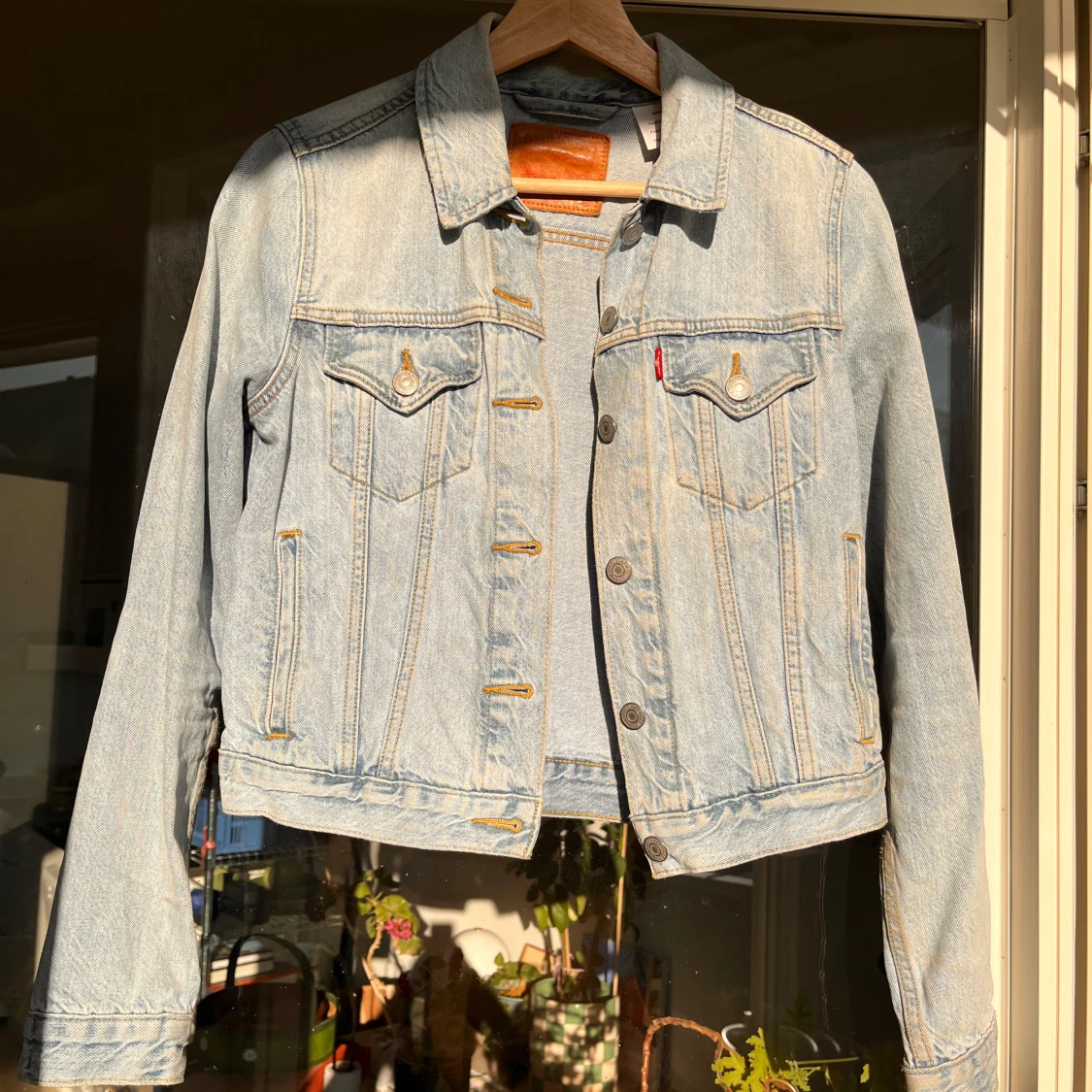 Ljusblå jeansjacka från Levi's strl S