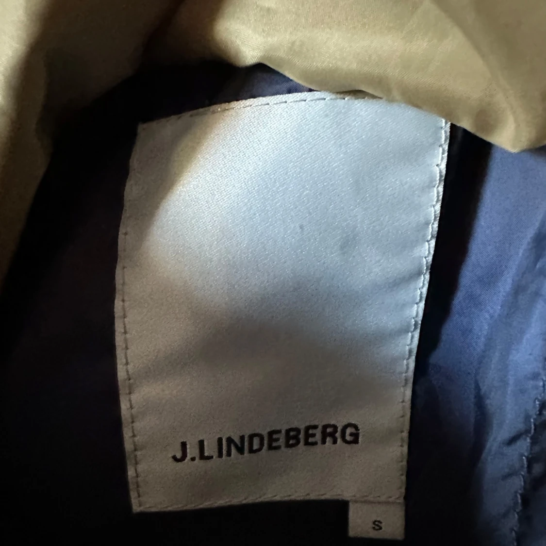 Marinblå quiltad jacka J.Lindeberg S - 2