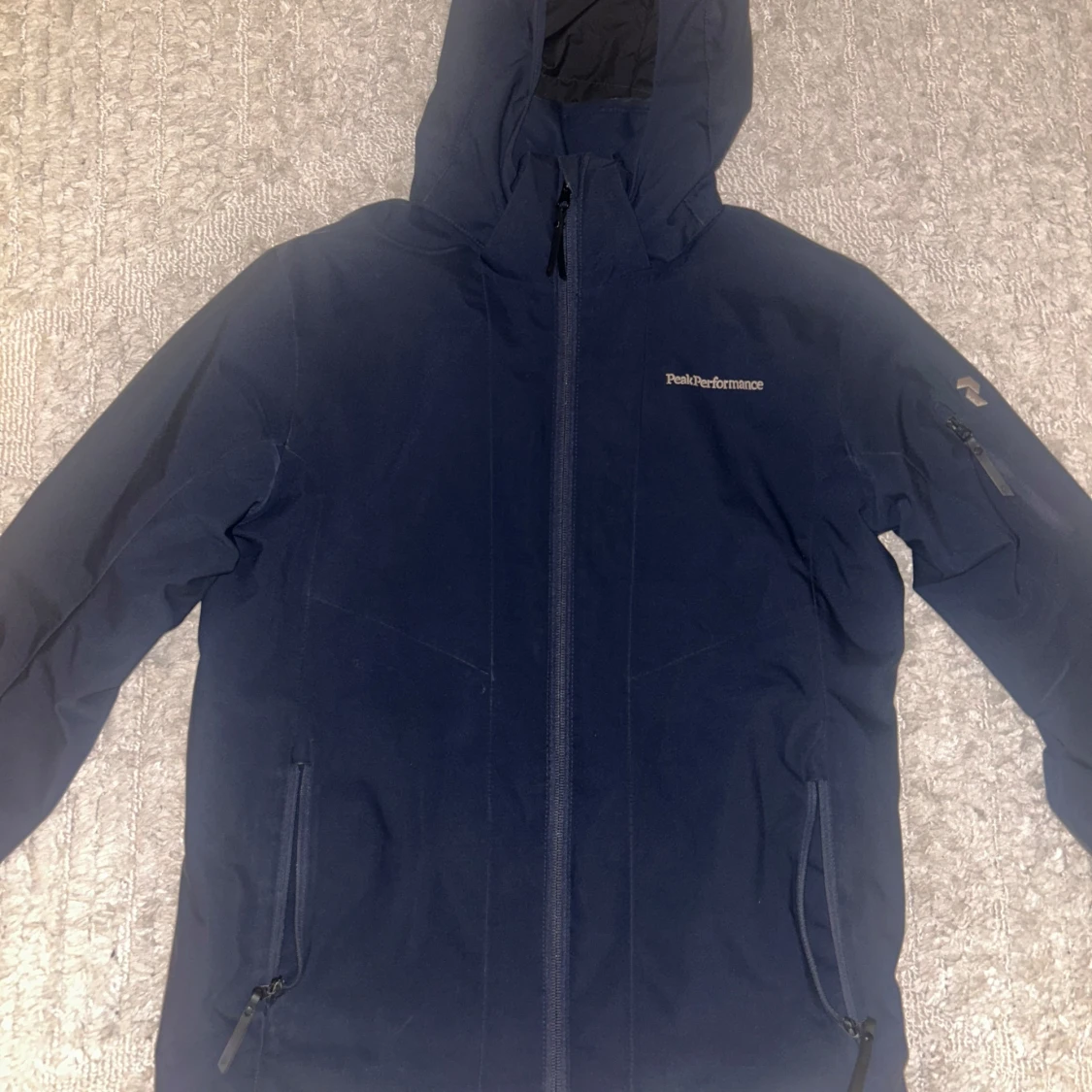 Mörkblå Peak Performance jacka  - 1