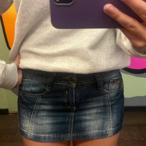 Diesel mini jeanskjol  - Jättesnygg diesel mini-kjol! Står W29 men hade sagt att den passar XS-S🥰