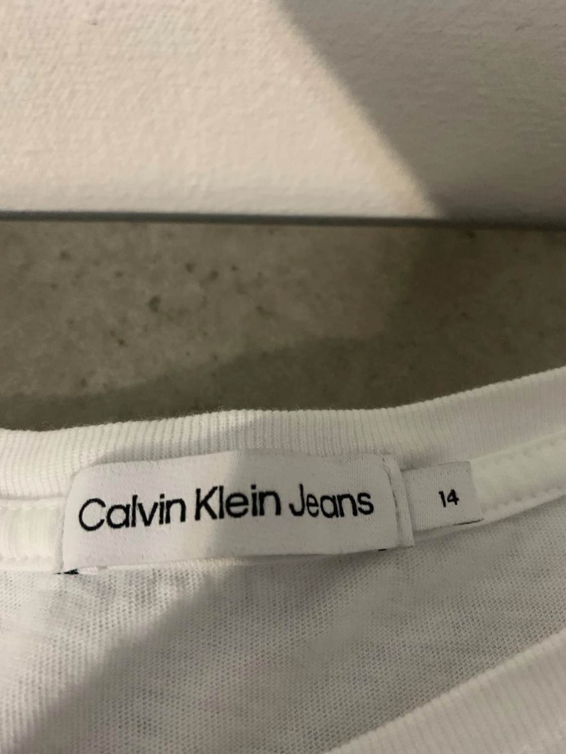 Vit t-shirt från Calvin Klein Jeans - 1