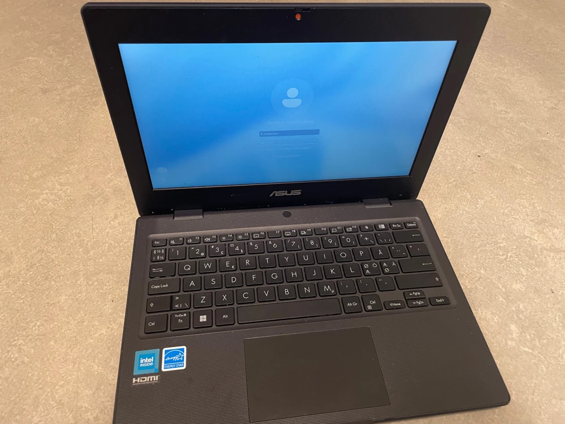 ASUS ExpertBook - 1