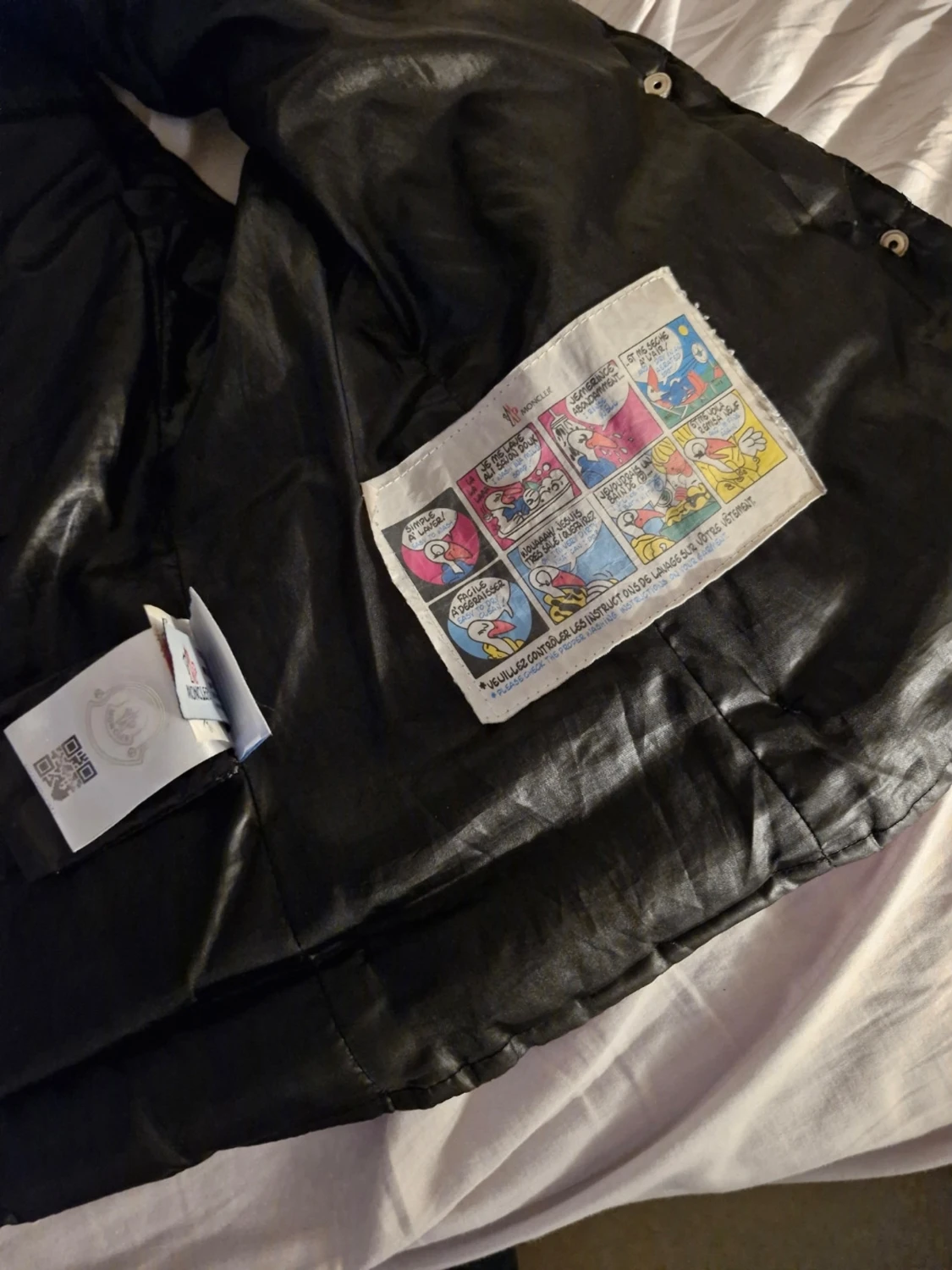 Svart dunväst från Moncler - 2