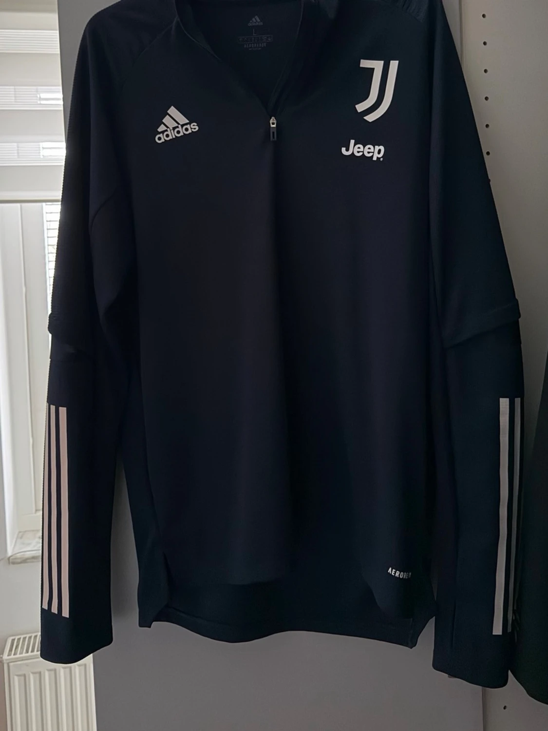 Juventus träningströja från Adidas