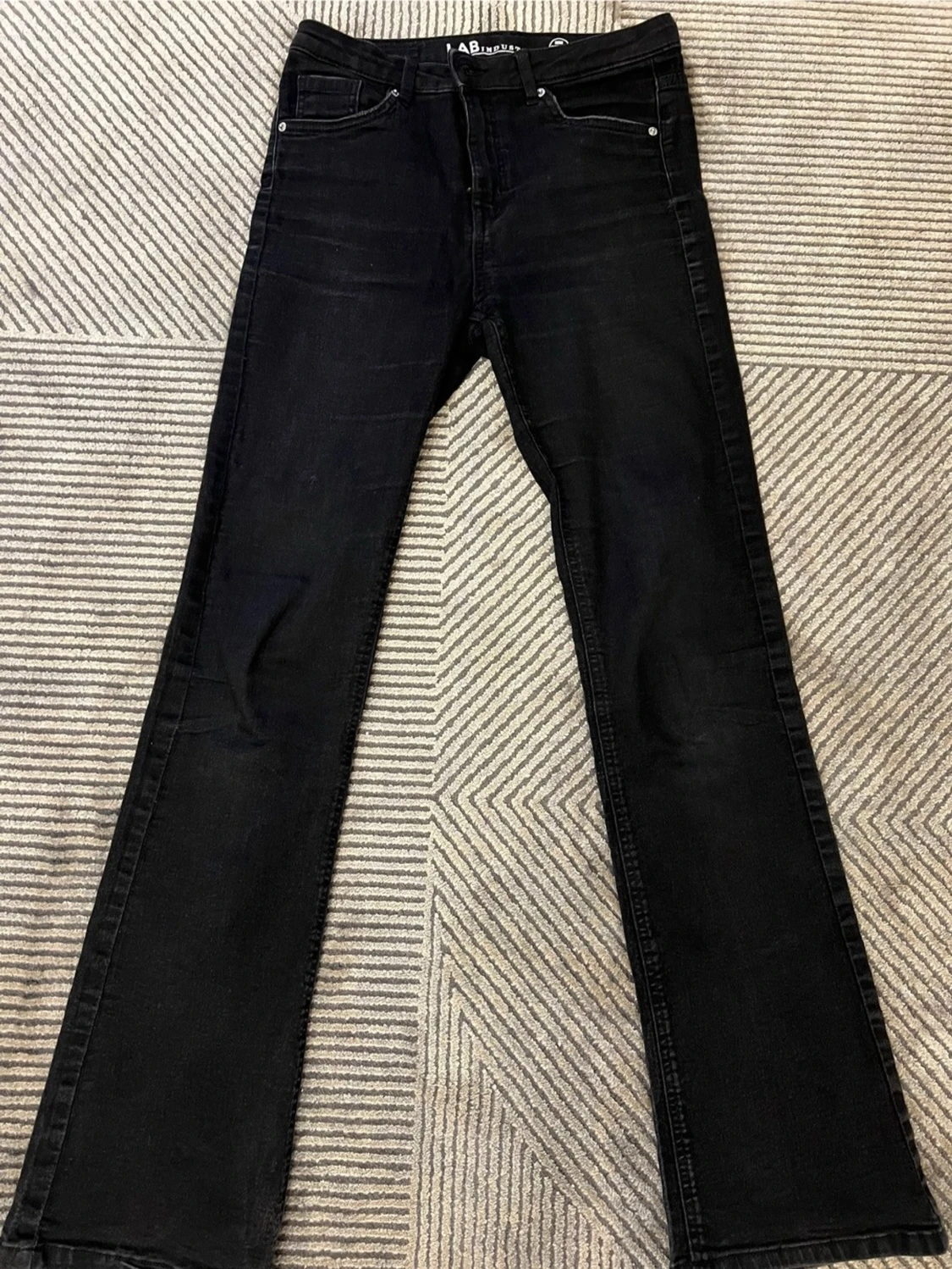 Svarta bootcut jeans från Kappahl 