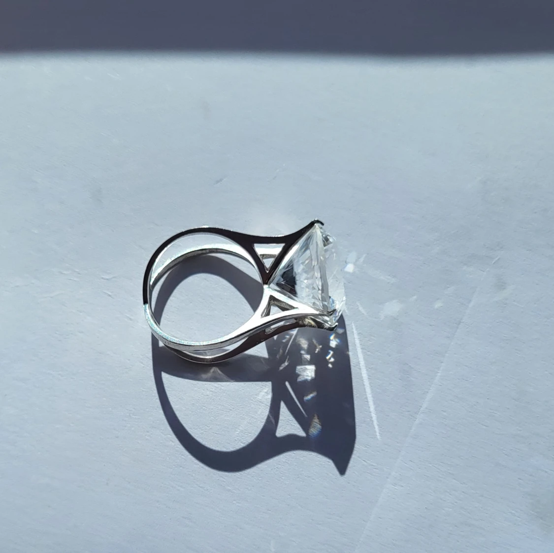 Vintage costume jewellery ring - 2