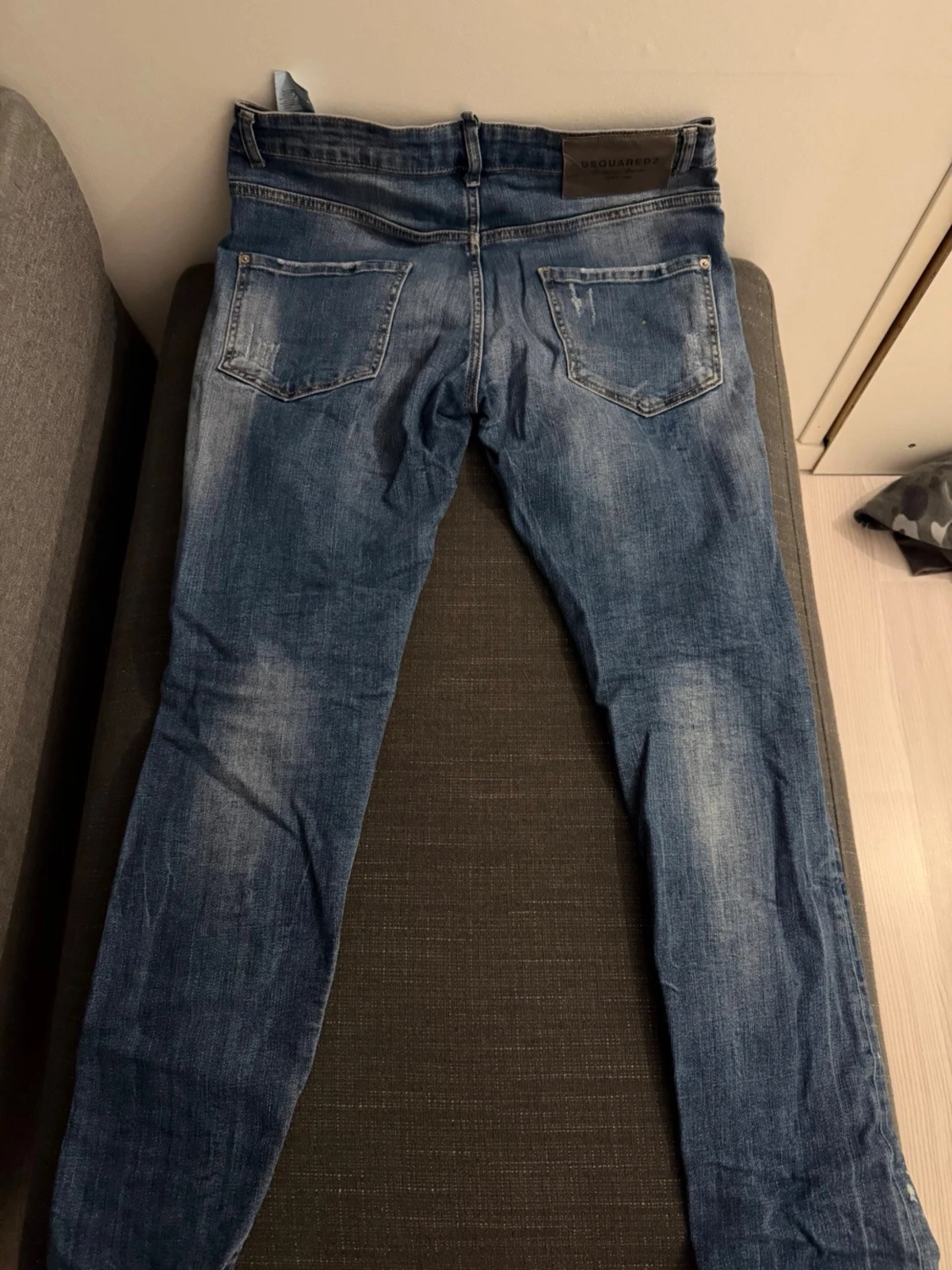 Blå distressed jeans från Dsquared2 - 2