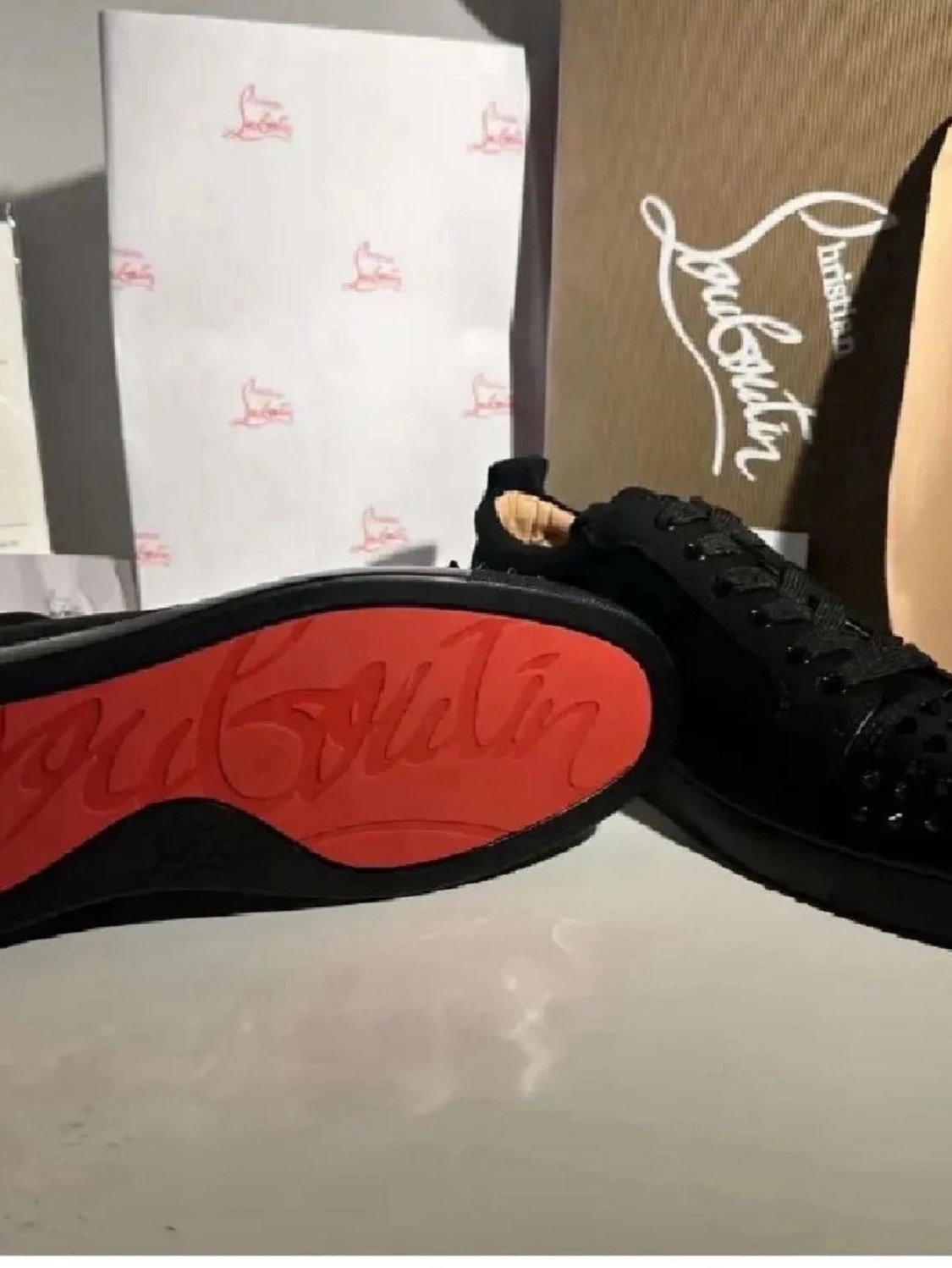 Christian Louboutin svarta sneakers - 1