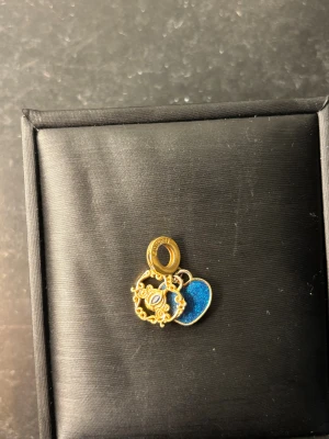 Pandora berlock  - Jätte fint berlock i mycket bra skick