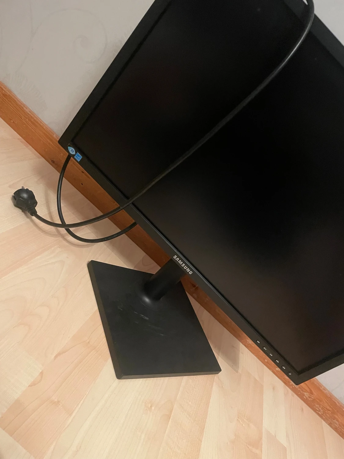 Samsung S24C650 Monitor - 1