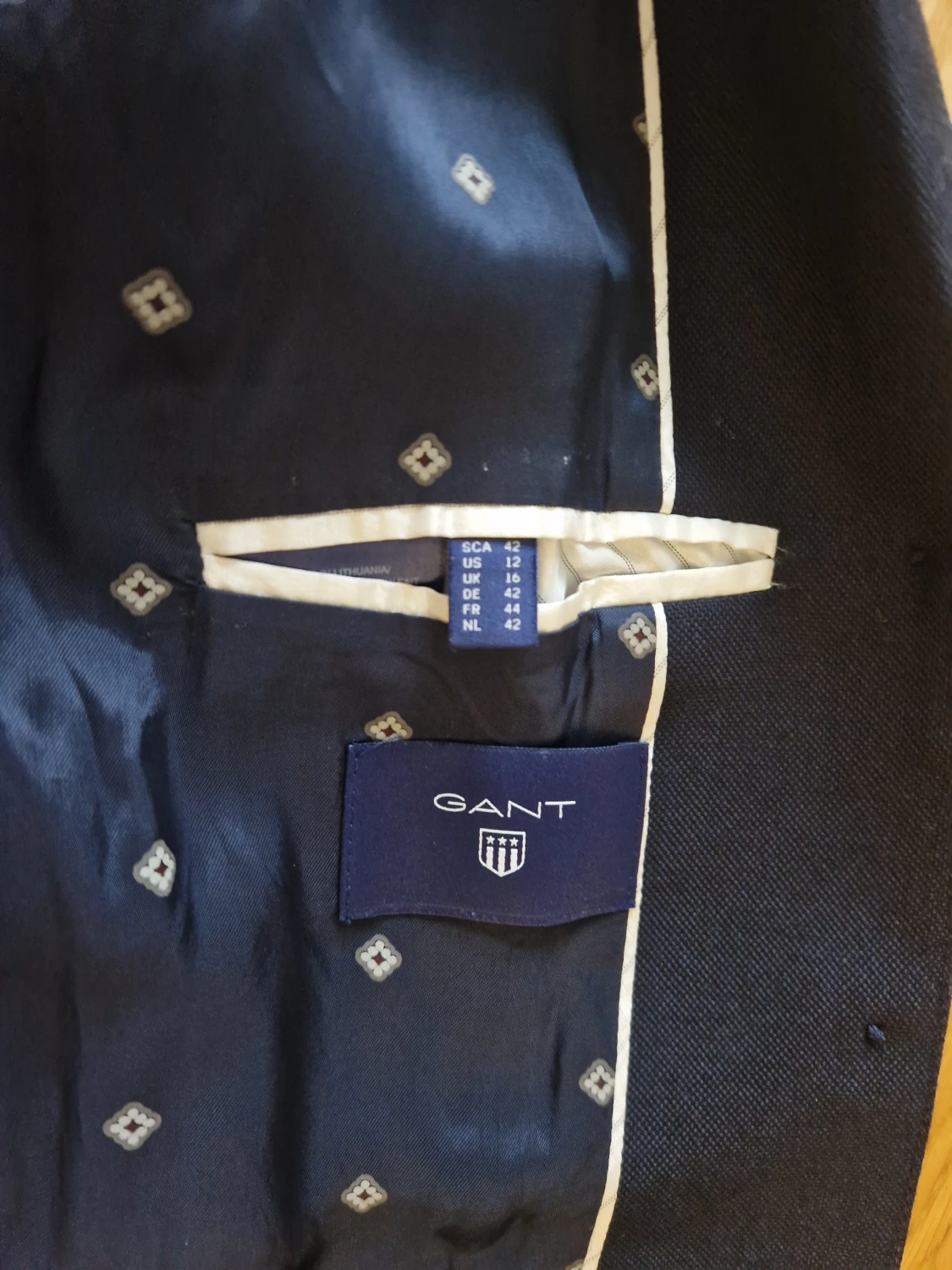 Mörkblå kavaj från GANT, strl 42 - 1