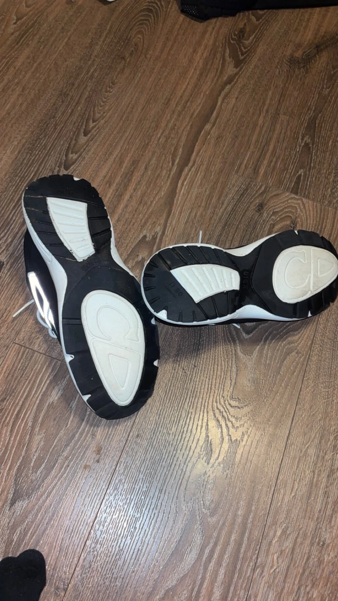 Svarta Dior sneakers med vit sula - 2