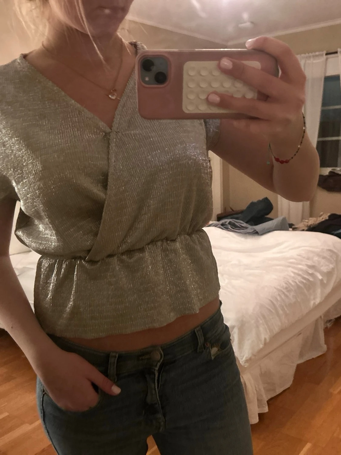 Glittrig omlottopp i silver