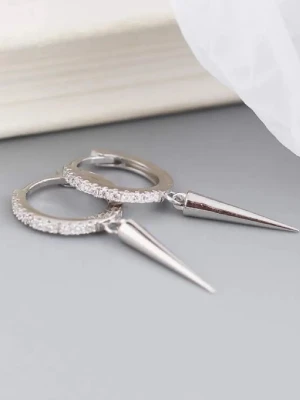 Silvriga örhängen  - Silvriga örhängen !! Mini 💞