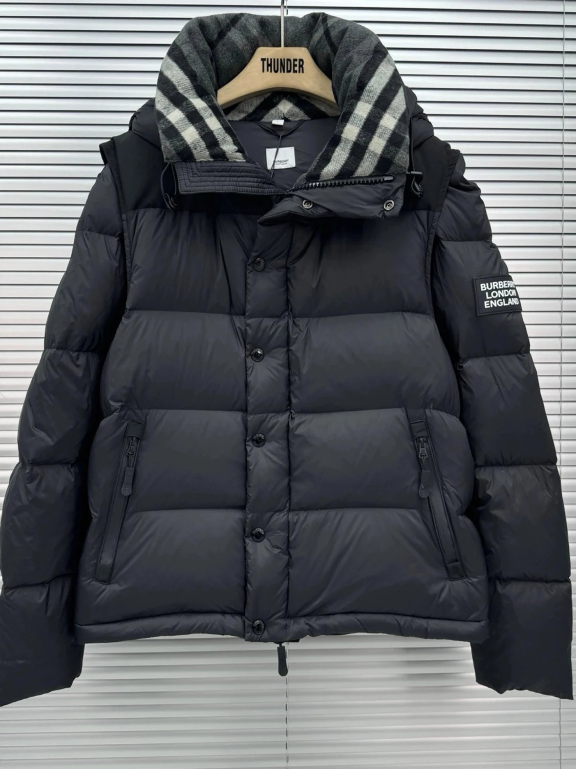 Svart pufferjacka från Burberry