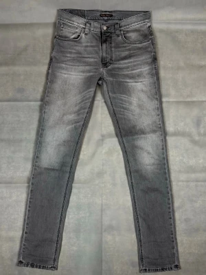 Nudie jeans - Nudie jeans | Modell: Lean dean | Storlek: W31 L34 | Skick: Mycket bra | Hör av dig vid frågor och funderingar! 