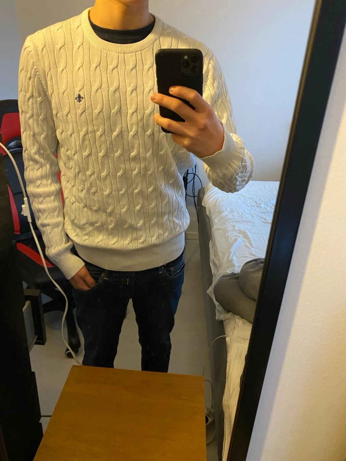 Vit kabelstickad tröja från Morris