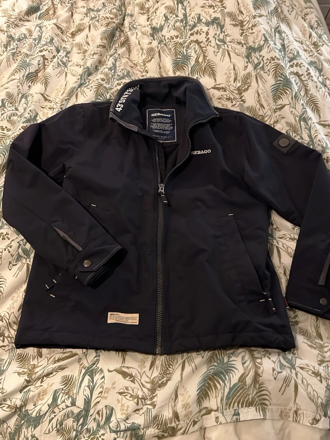 Svart/marinblå jacka från Sebago, M
