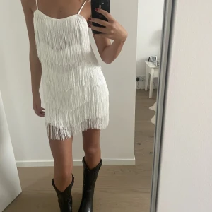 Festklänning - Populär klänning från NA-KD! Slutsåld