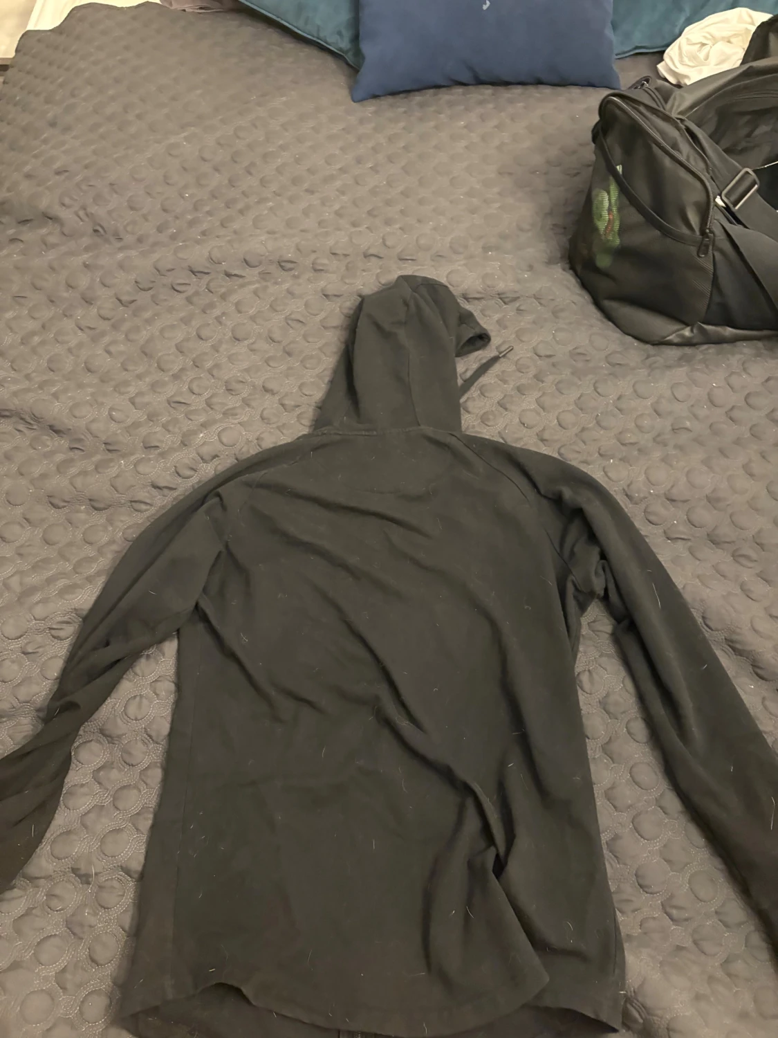 Svart hoodie från Gymshark - 2