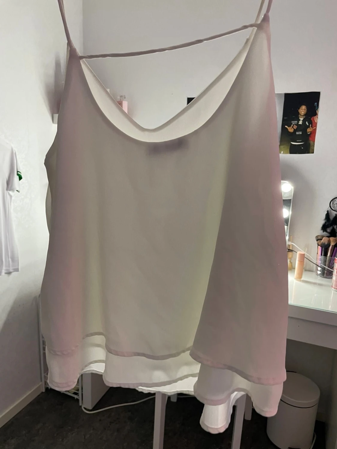 Vit linnetopp med dubbla lager