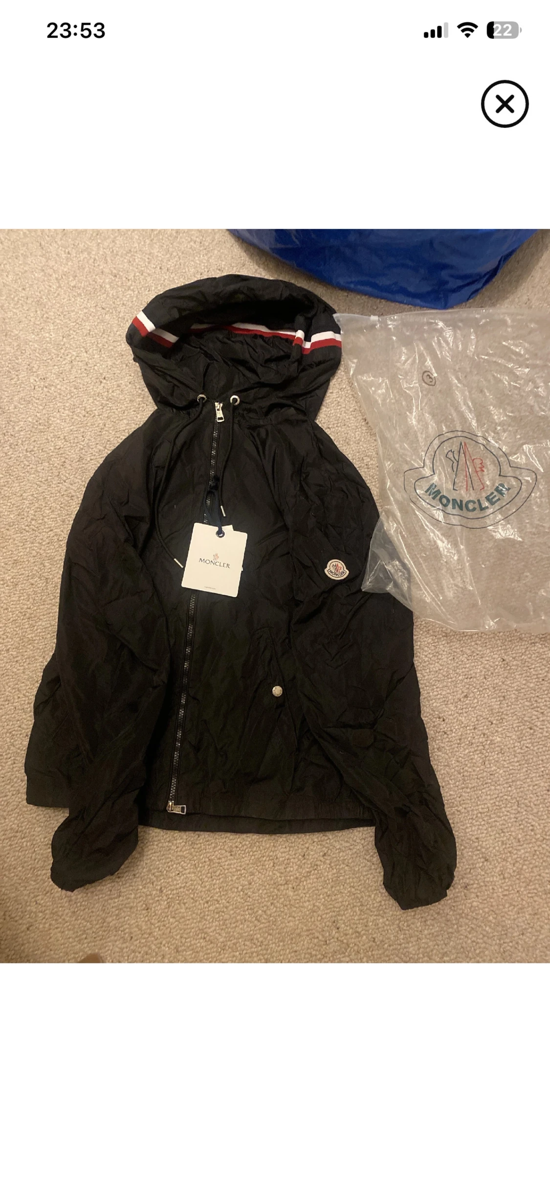 Svart vindjacka från Moncler