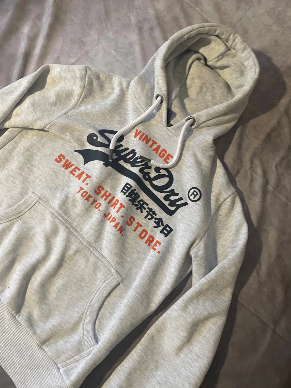 Grå Superdry hoodie - 1