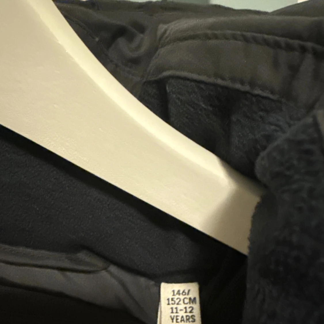 pufferjacka GANT  strl 146-150 ålder 11-12 - 1