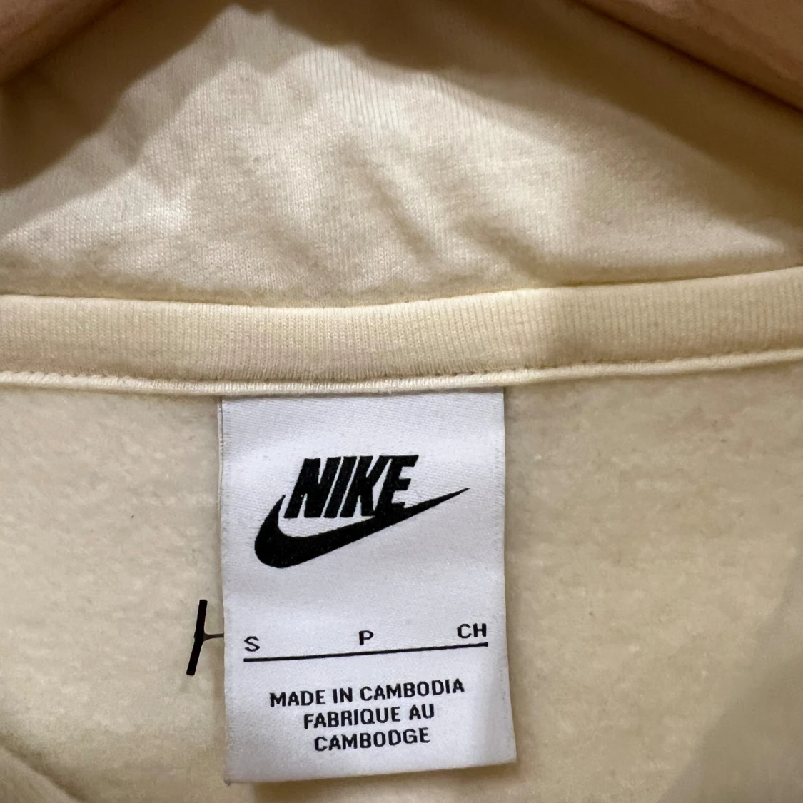 Vit hoodie från Nike med logga - 2