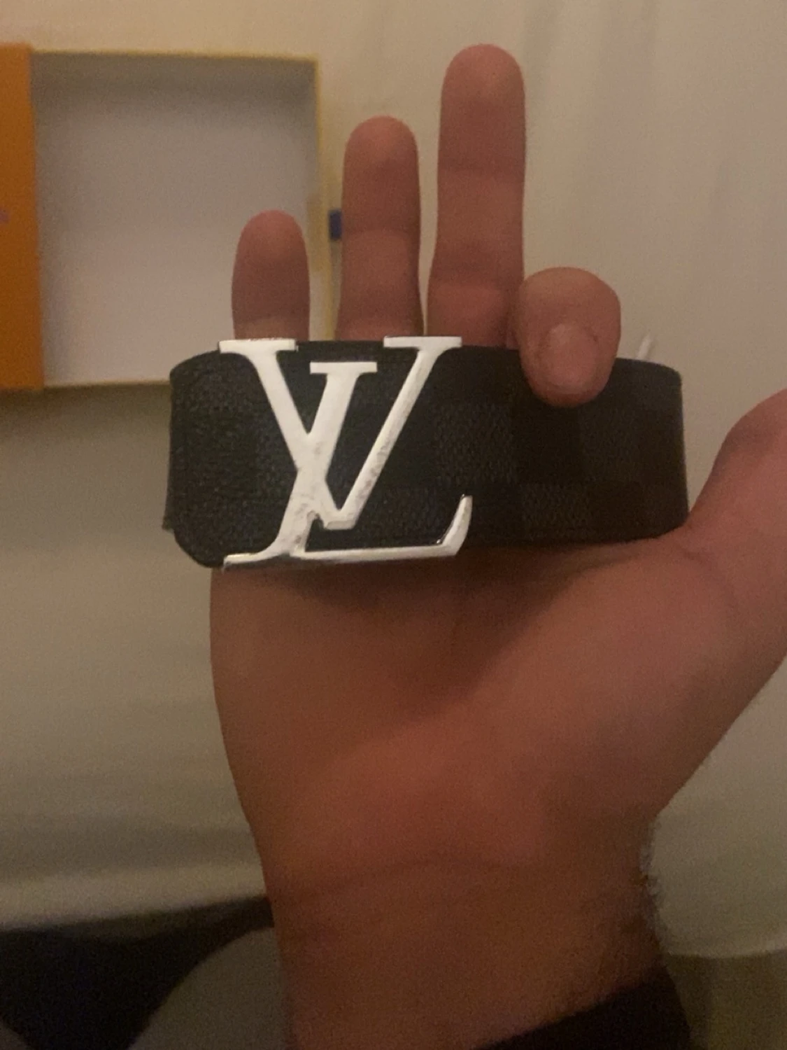 L V bälte i originalask - 2