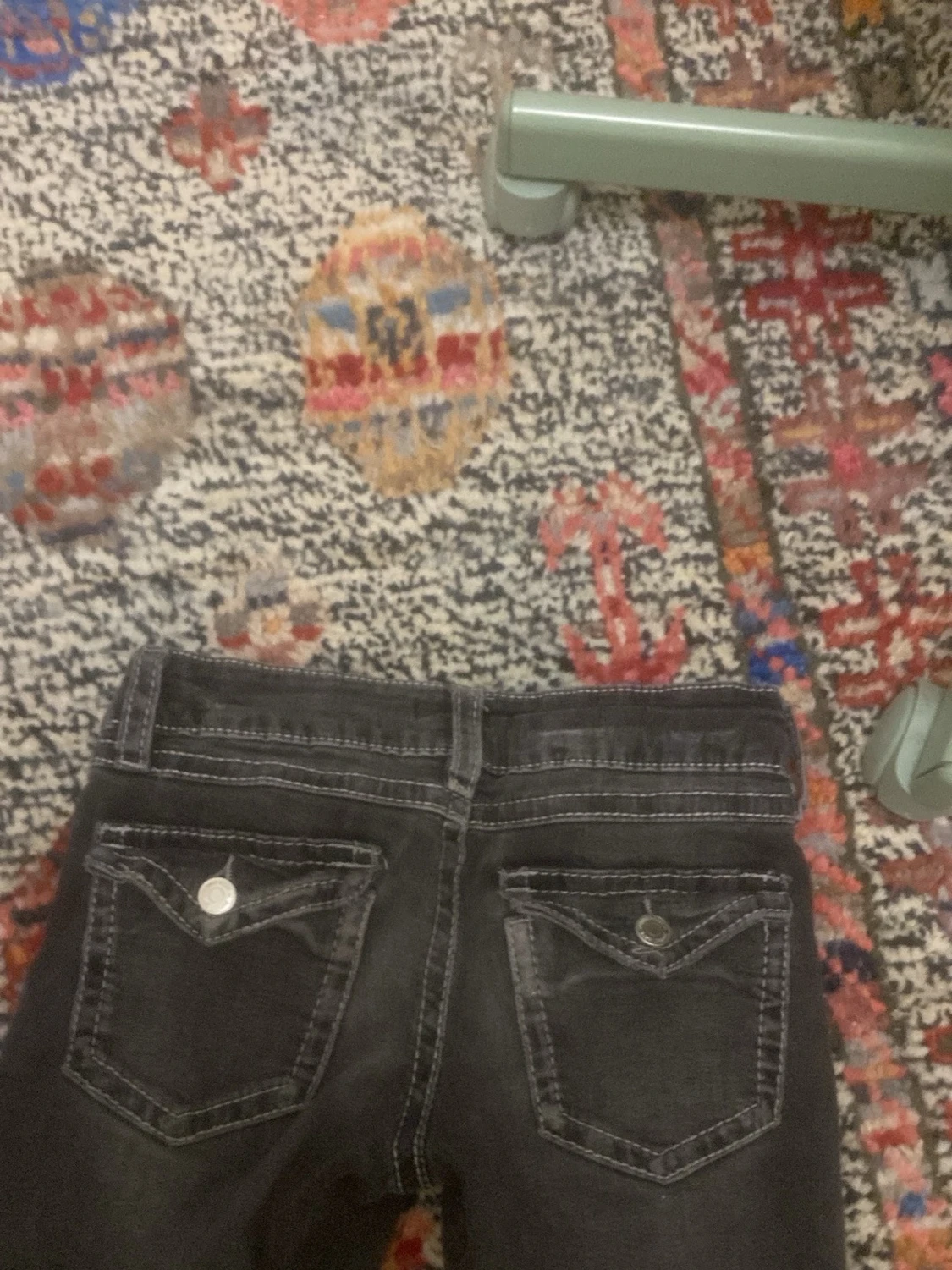 Svarta bootcut jeans med kontrastsömmar - 1