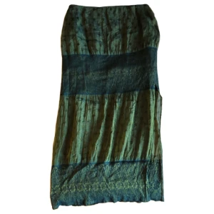 Maxiskirt/ maxikjol/ långkjol/ kjol/ kjolar/ hippie/ boho/ 60s/ 70s - Vintage paisley-mönstrad långkjol med slits