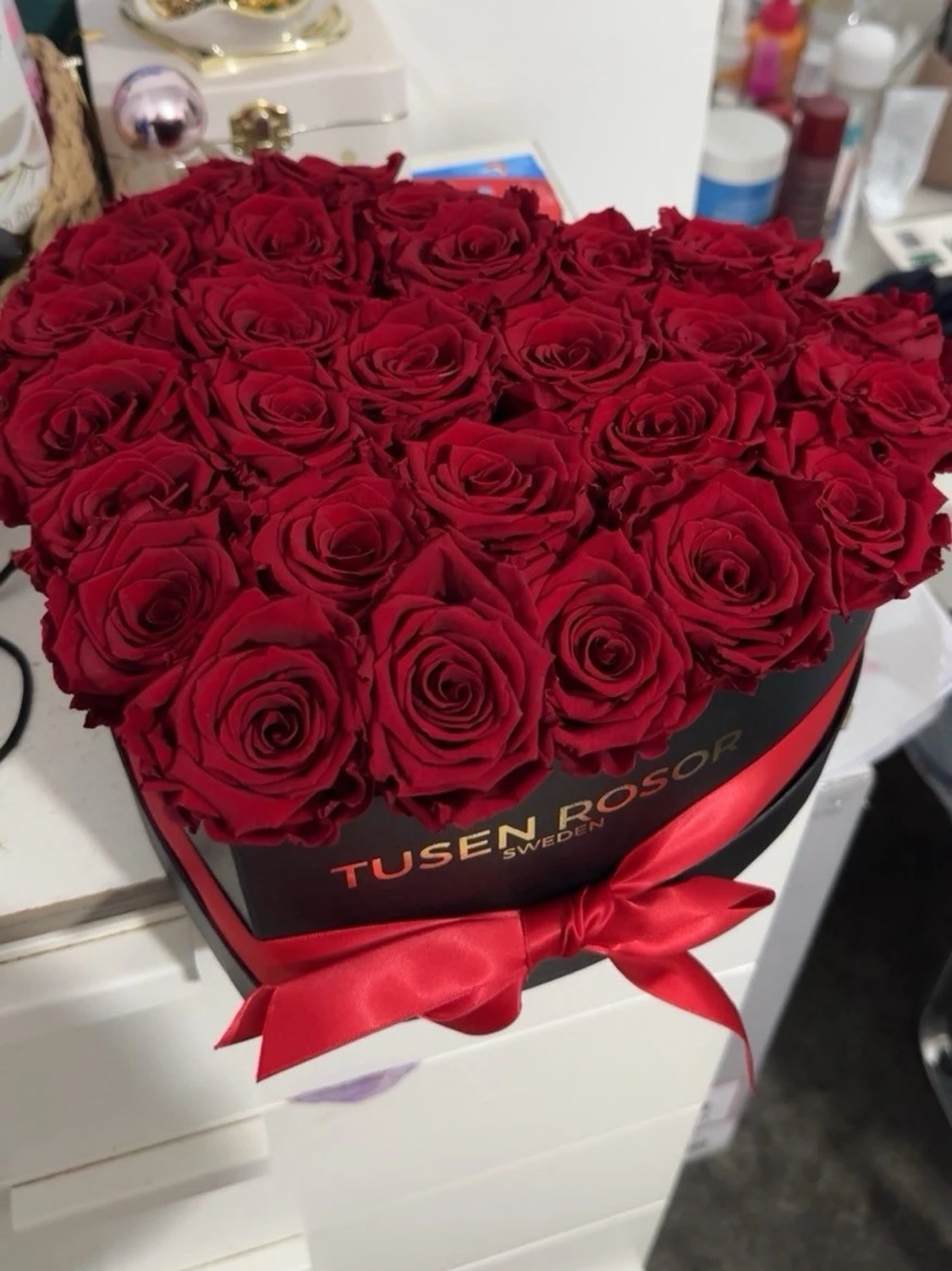 Hjärtlåda med röda rosor Tusen Rosor - 3