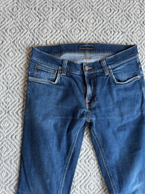 Nudie jeans - Nudie jeans - Modell: Tight Terry - Storlek:  W32/L34 - skick: 9/10 - Nypris runt 2000kr 