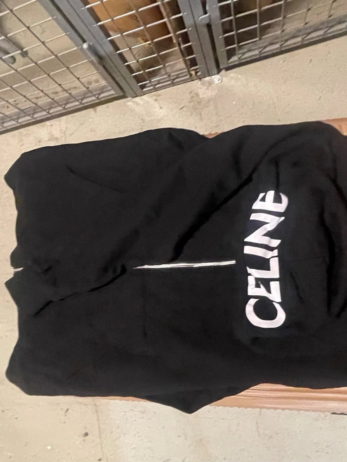 Svart hoodie med dragkedja - 2