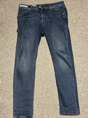 Tramarossa Michelangelo slim - Säljer dessa fräscha Tramarossa jeans som är nästan så gott som nya använt nån gång