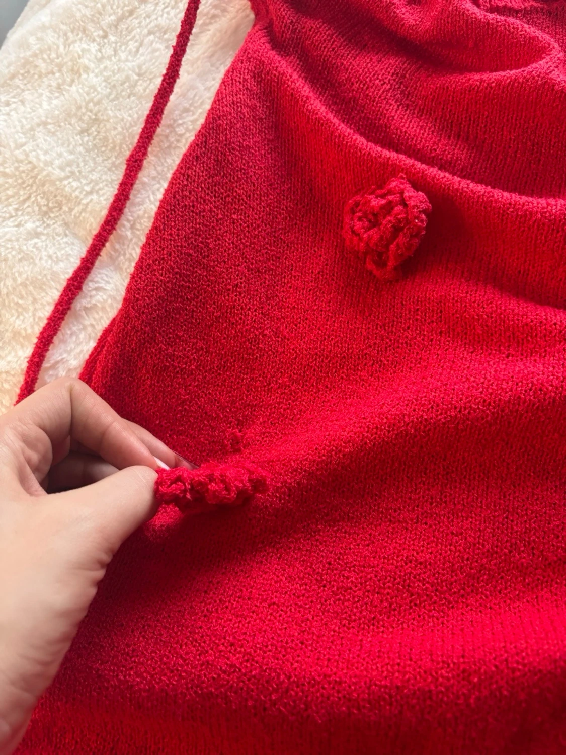 Röd stickad långklänning med öppen rygg - 2