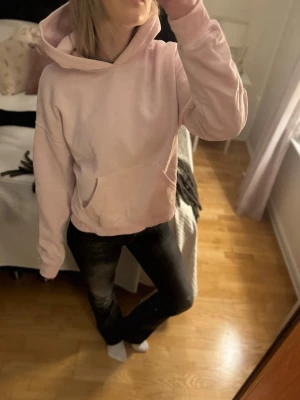Rosa hoodie - Jättefin rosa hoodie från Gina Tricot❣️