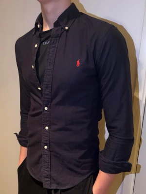 Ralph lauren skjorta - Fet ralphskjorta i storlek M men sitter mer som S. Bra skick!