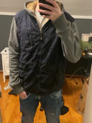 Fleece väst - En fleece väst passar 175-185 beror också på vikt