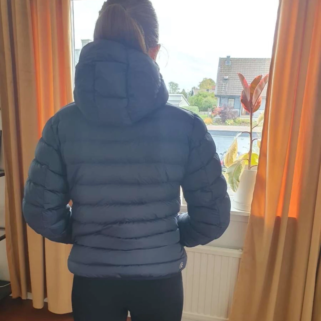 Mörkblå Colmar pufferjacka med huva - 4