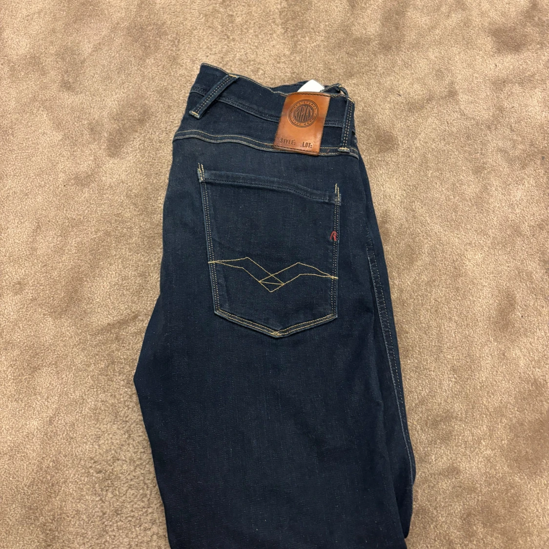 Mörkblå replay anbass jeans - 1