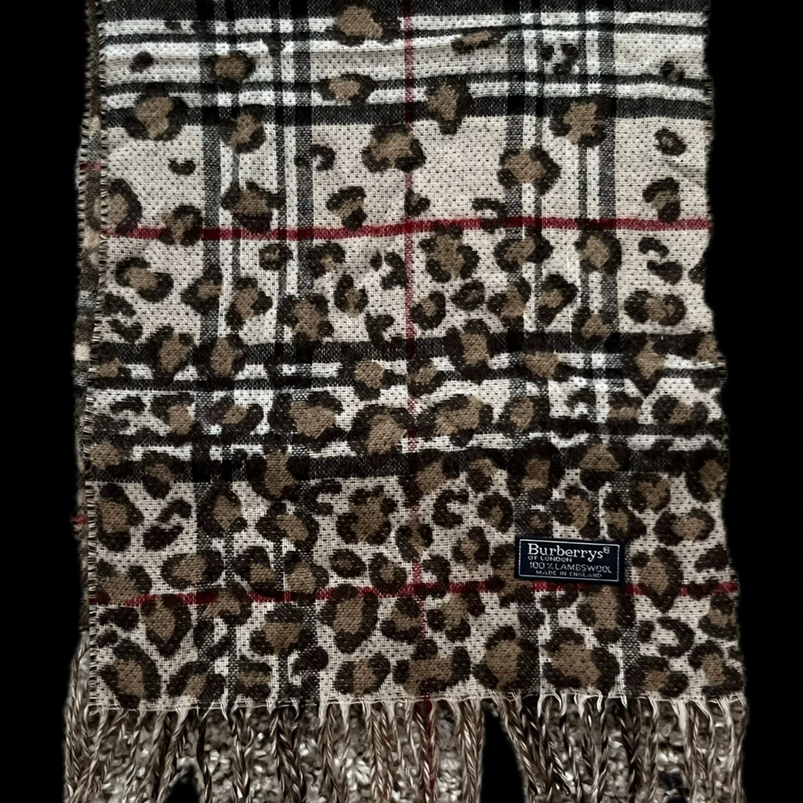 Burberrys leopardrutig ullhalsduk